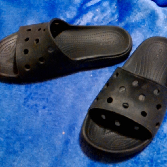 Crocs - Picture 3 of 5